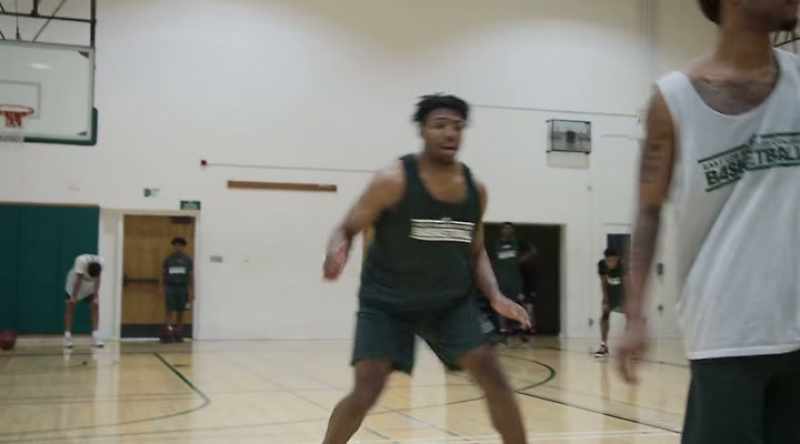 Quicker! Point the ball, sit down. Ready. Go