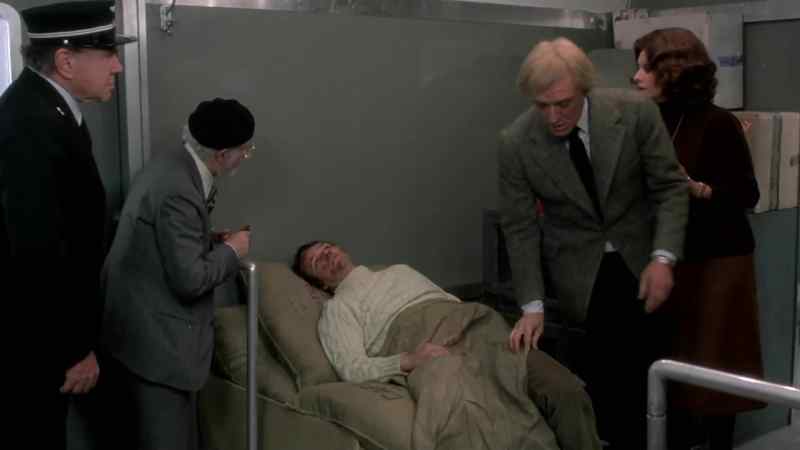 Quickly. Come on. - We're coming