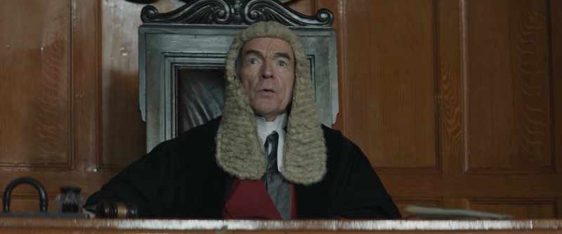 Quiet, please! Quiet in court!