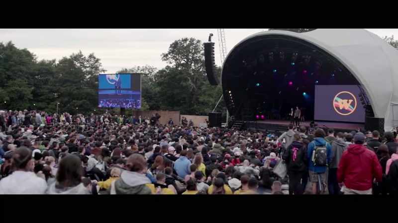 QUINTON:They would address the crowd