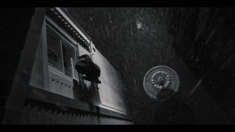 (rain pouring) (thunder roars)