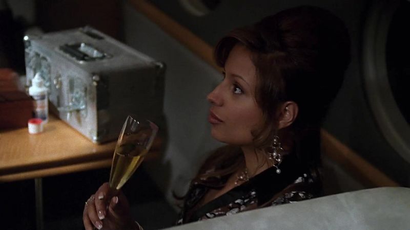 Ramón, have a drink. You're a free man