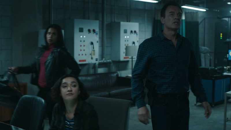 Ransom, a human shield