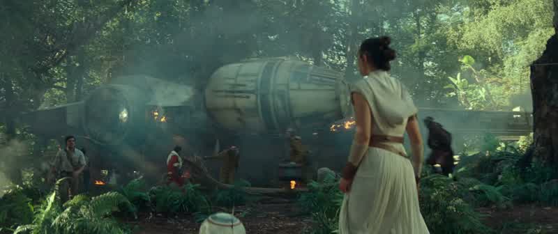 Really could have used your help out thereHow'd it goReally bad actually Really badHan's ship What'd you do to the droidWhat'd you do to the FalconThe Falcon in a lot better shape than he isBB 8's not