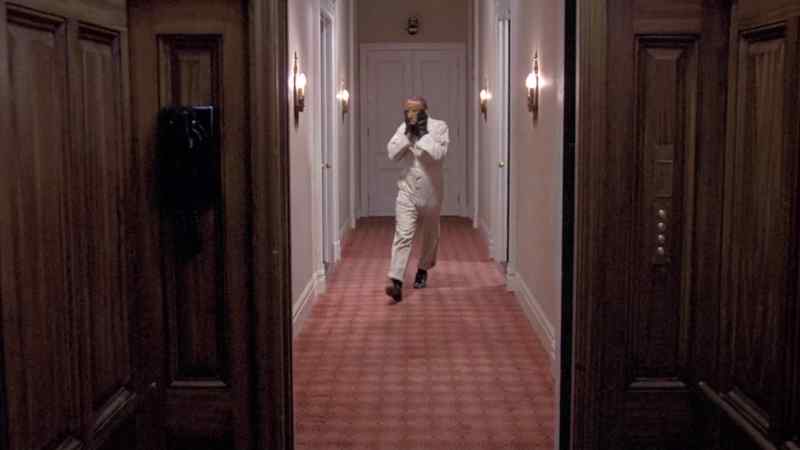 Release the elevator, please. Please press the emergency button and wait
