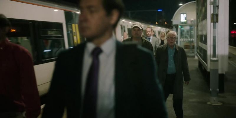 Remaining passengers arriving from Marylebone
