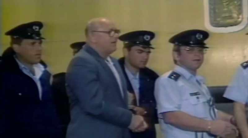 [REPORTER] Are you innocent? - I'm an innocent man. I'm wrong man