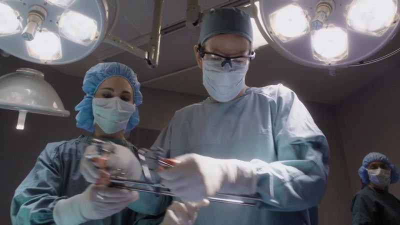 Retractor