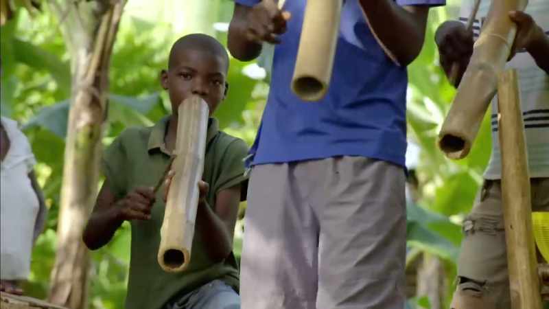 RHYTHMIC DRUMMING