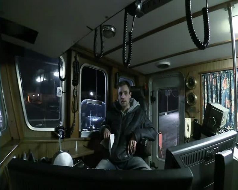 RIGHT NOW, THIS BOAT'S LEAVING
