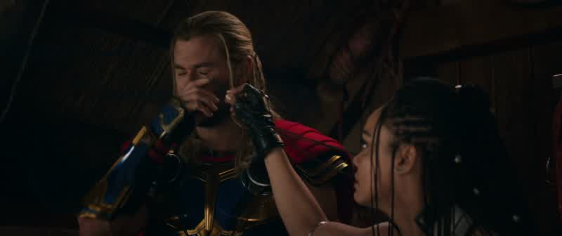 Right? -Thor? -Yeah. I'm glad I met my hero