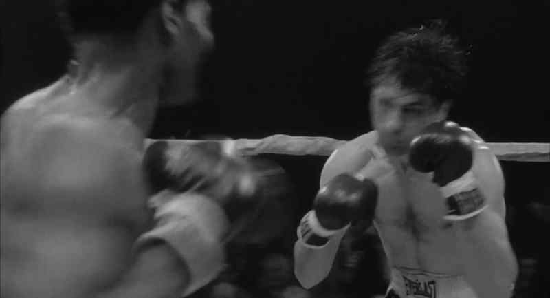 Robinson hurting La Motta, he's hurting him now