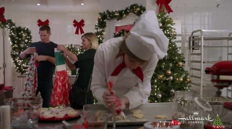 �� Rocking around the Christmas tree ♪