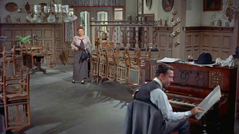 Romy, you came so early. - Uh-huh