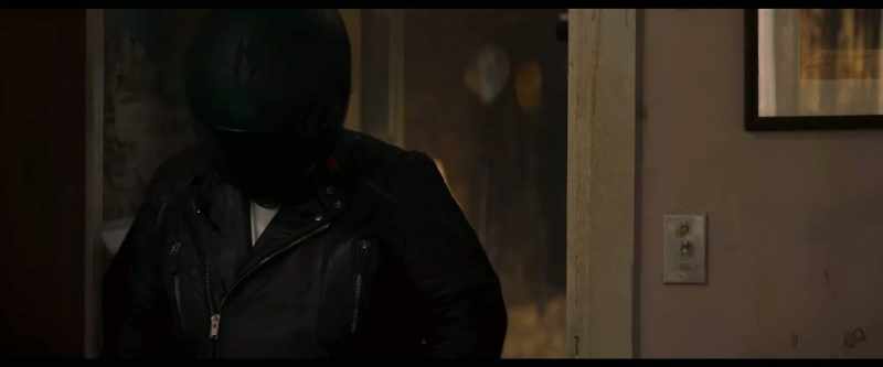 [Roscoe groaning]