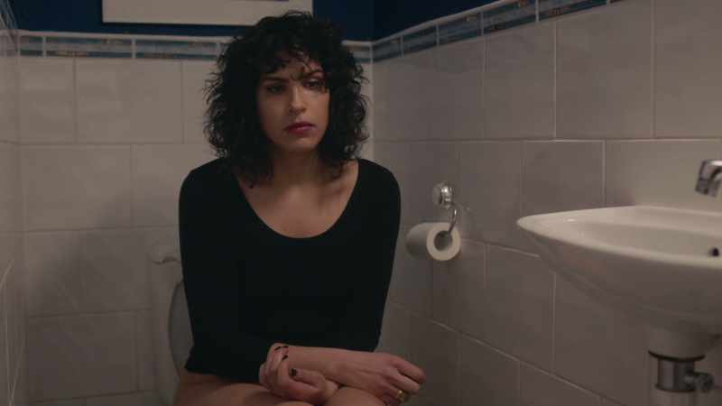 [Ruby] You know Leila's dating men now?