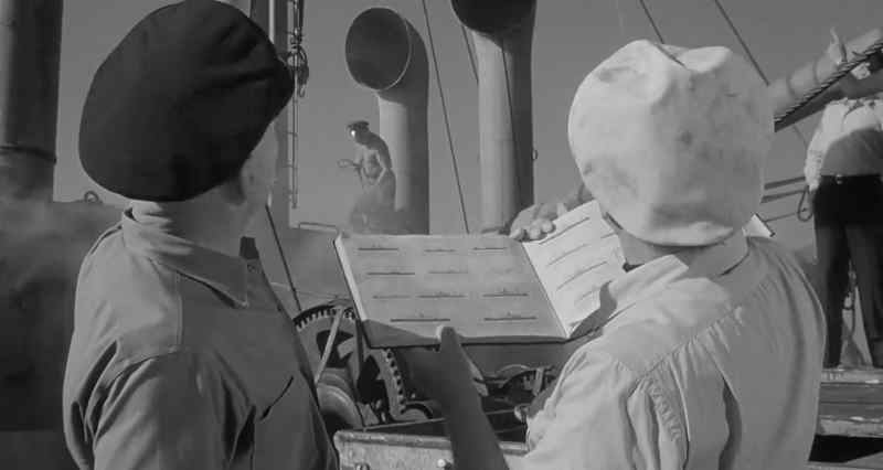 Run a cable from the aftermast