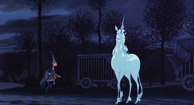Run, run! You must run! Run! Run away from here, now!