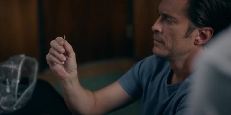 Russo, look. - That's a location tracker