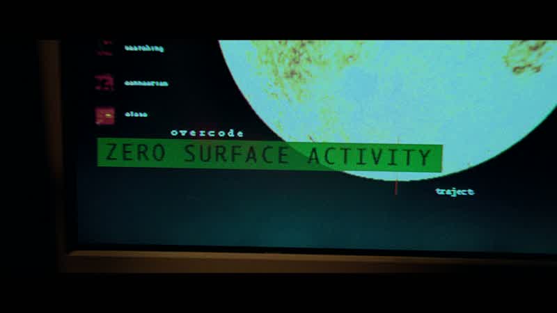 Sa surface se solidifie