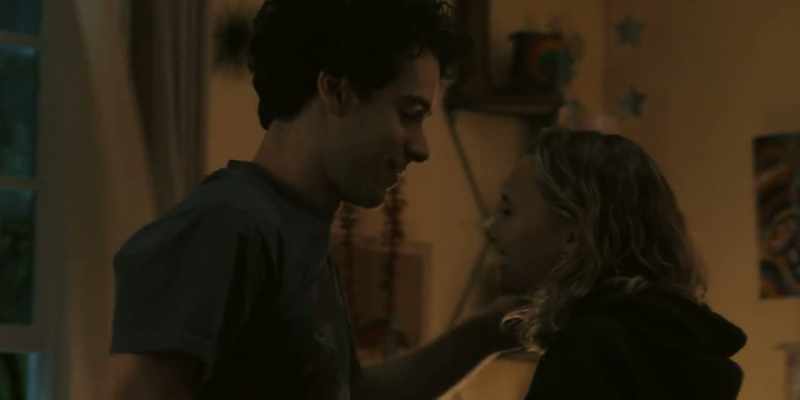 �� Said she don't need no help, now, she don't need no help ♪