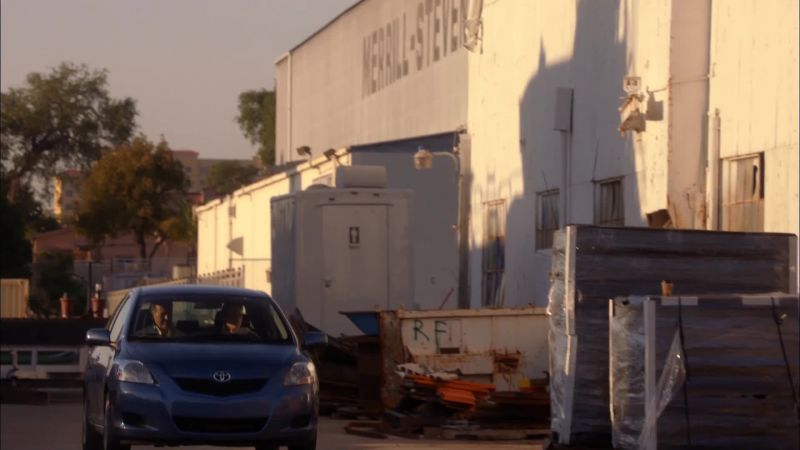 [ Sam ] Okay, they definitely pulled in. - [ Beeps ]