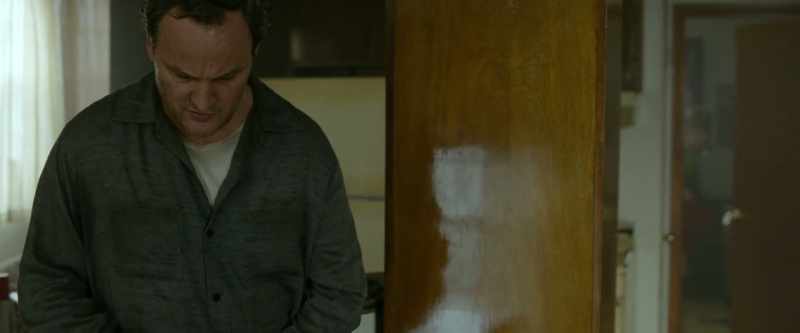 Sandy's behavior before they left home made him uneasy
