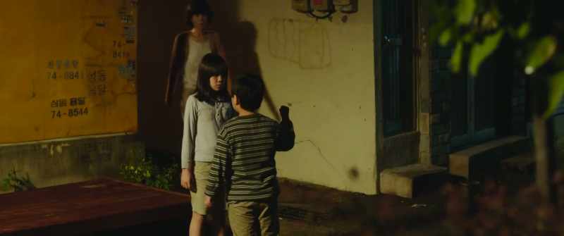 Sang-gu! Stop bothering your friend!