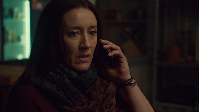 Sarah... - Mom? I need help