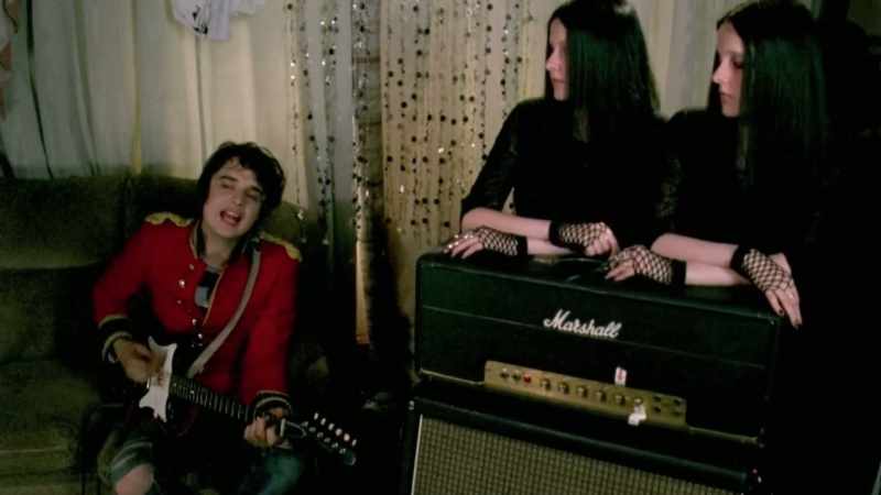 �� Saw the same two men on the Cally Road ♪