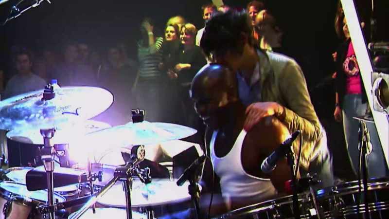 �� Saw the same two men on the Cally Road ♪