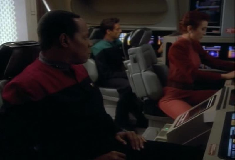 Scanning the surface. l've located the ship