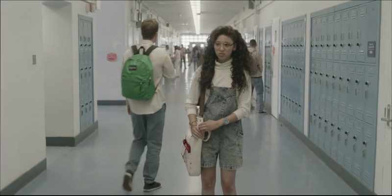 (school bell ringing)