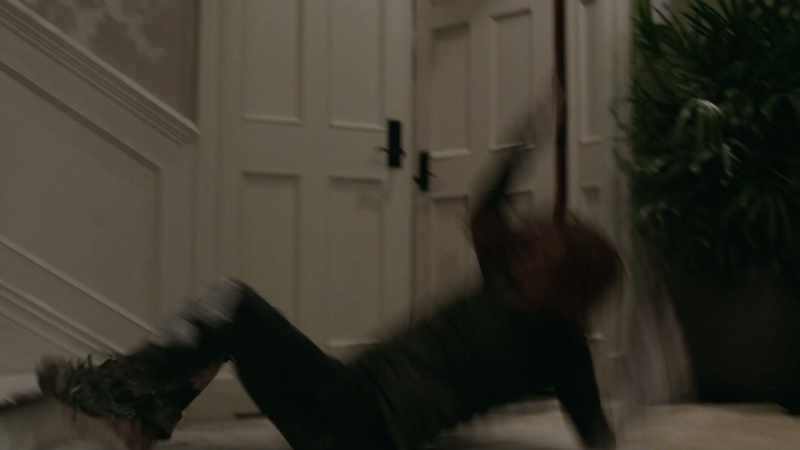 [screams, grunts]