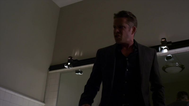 Sean! Sean, get in here!