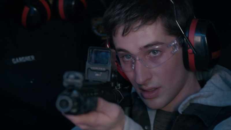See, now when you lift the gun