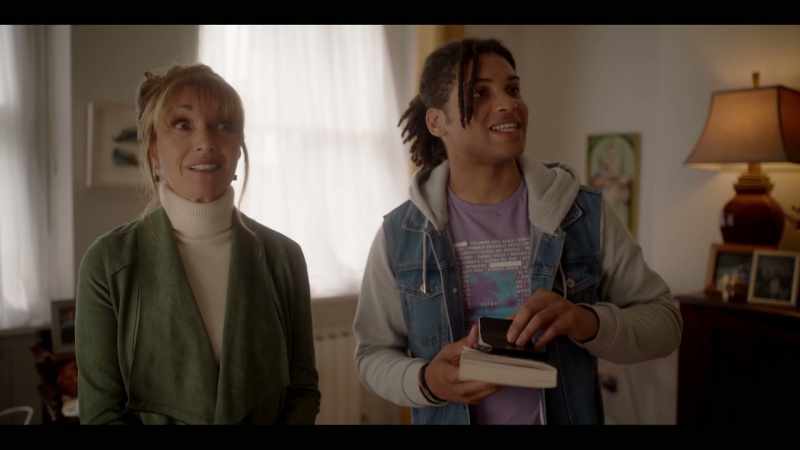 See, the names in the wigs
