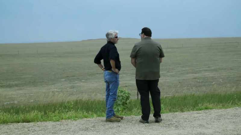 Seeing and interacting with the UFO over the nuclear missile silo