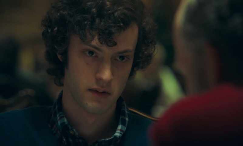 she sees him. - No, no, no, no, no
