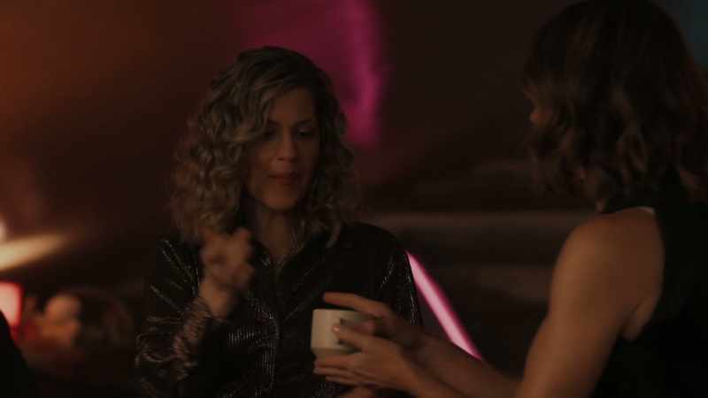 Selena, your tea soother with Manuka honey and Meyer lemon