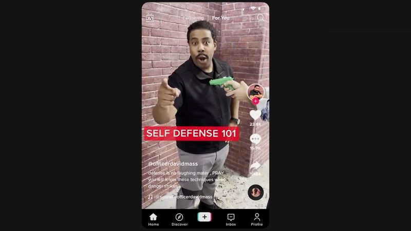 Self defense 101. Now, if you got at perp coming at you front-wise