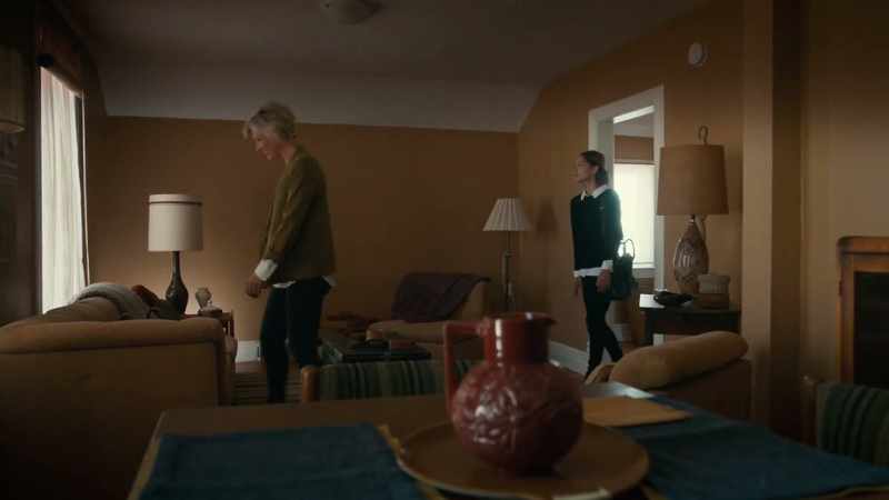 Selling a three-bedroom house to new parents