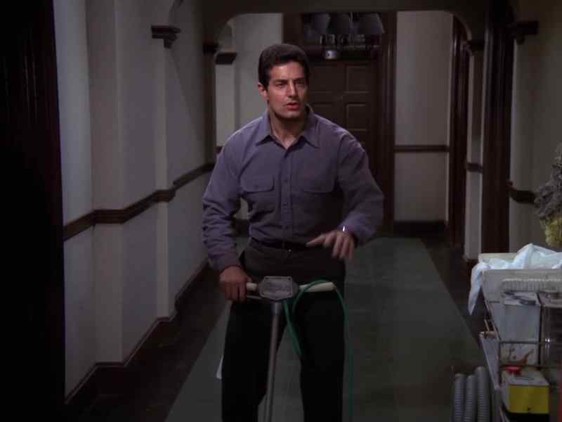 Señor, please. This floor is still not dry