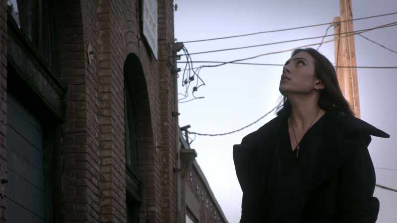 (Serena growls)