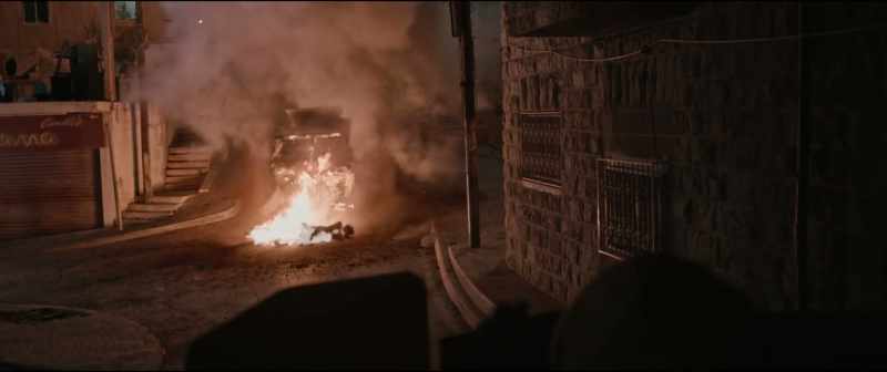 Sergeant, they're hit! Move! Go back! They're hit! Move!