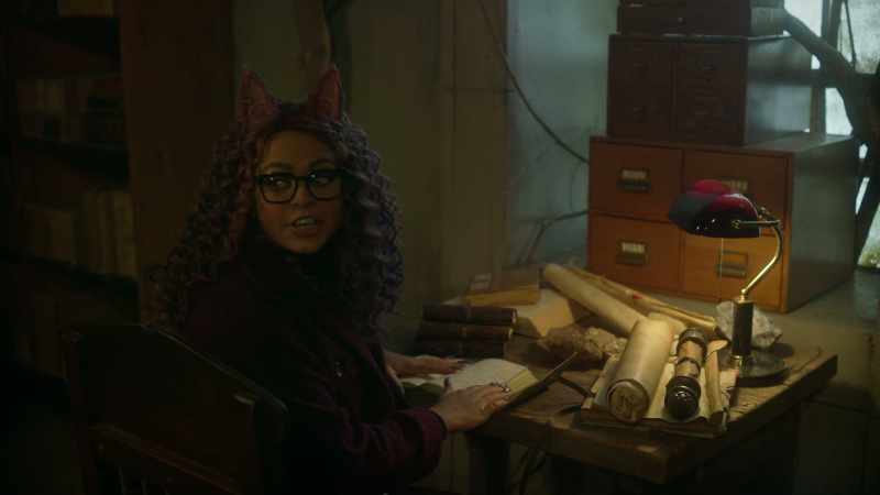 Seriously, this isn't funny. - [heart pounding]