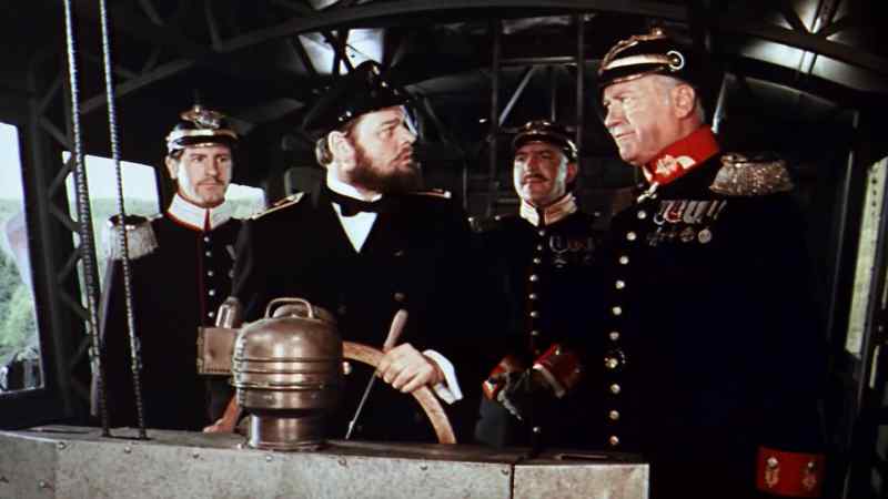 Set course for Minsk. - Minsk, Herr General?