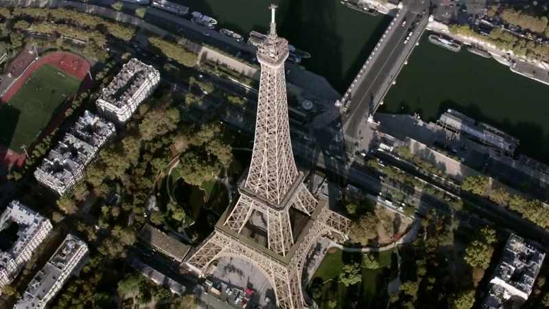 Seven million people come every year to visit it