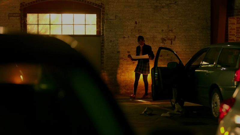 (several car alarms blaring) Little green man