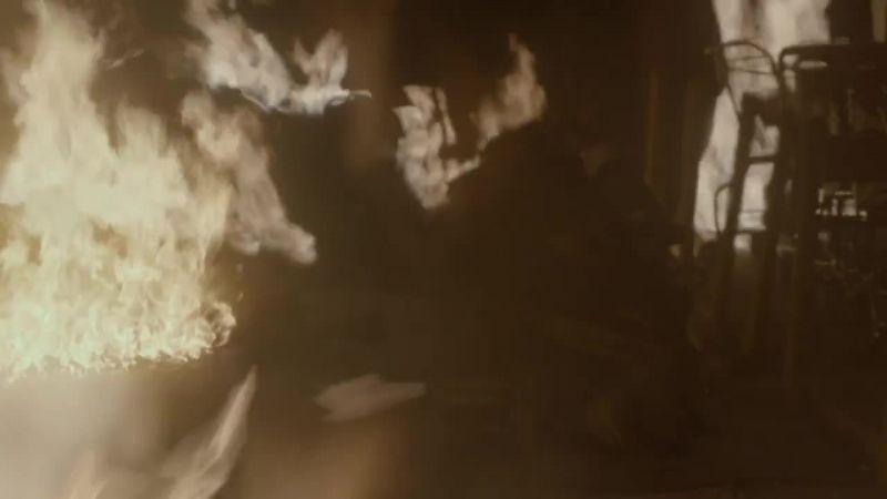 Severide, we need that gas cut off!